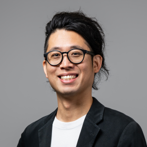 岩本 知博 氏